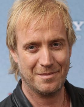 Rhys Ifans isactor