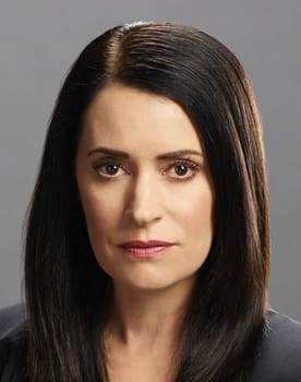 Paget Brewster isactor