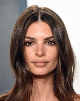 Emily Ratajkowski isactor