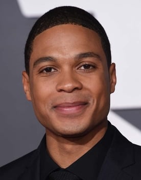 Ray Fisher isactor