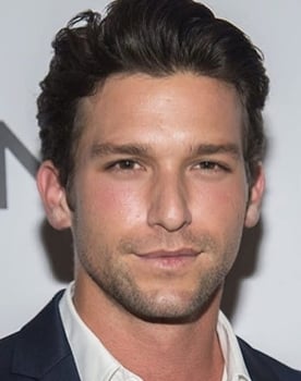 Daren Kagasoff isactor