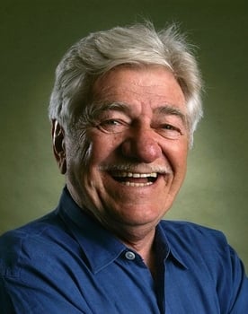 Seymour Cassel isactor