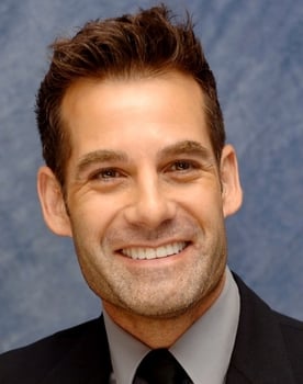 Adrian Pasdar isactor