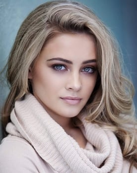 Josephine Langford isactor