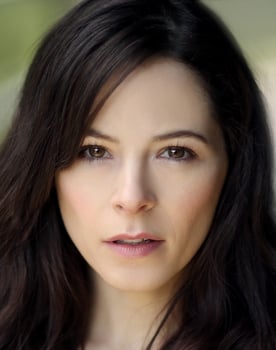 Elaine Cassidy isactor