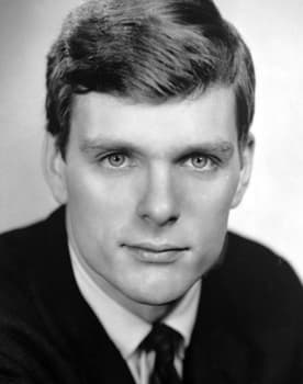 Keir Dullea isactor