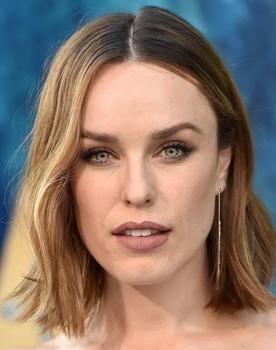 Jessica McNamee isactor