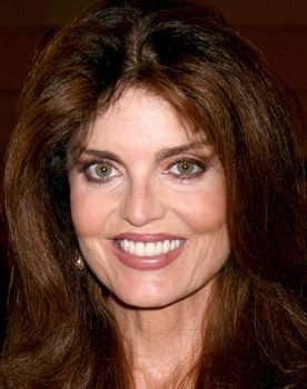 Tracy Scoggins isactor