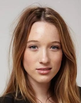 Sophie Lowe isactor