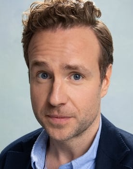 Rafe Spall isactor