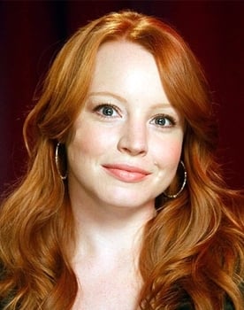 Lauren Ambrose isactor