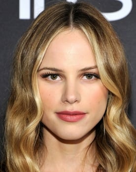 Halston Sage isactor