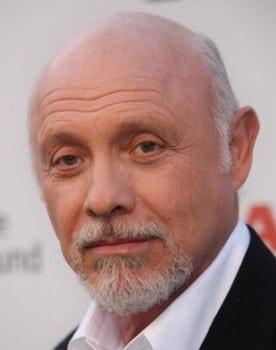 Hector Elizondo isactor