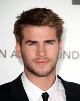 Liam Hemsworth isactor