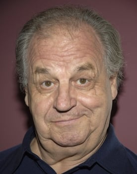 Paul Dooley isactor