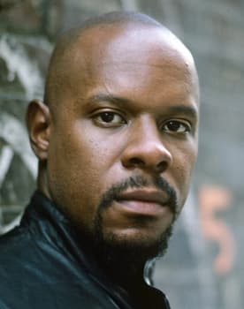 Avery Brooks isactor