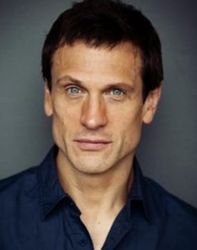 Simon Merrells isactor