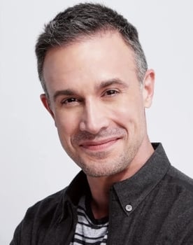 Freddie Prinze Jr. isactor