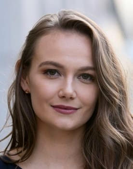 Andi Matichak isactor