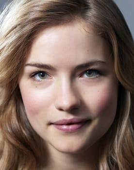 Willa Fitzgerald isactor