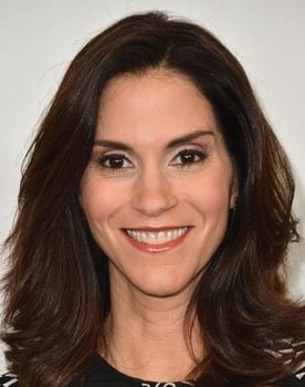 Jami Gertz isactor