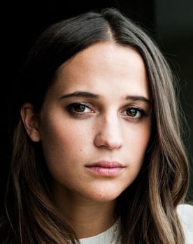 Alicia Vikander isactor