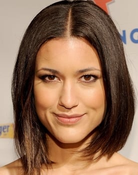 Julia Jones isactor