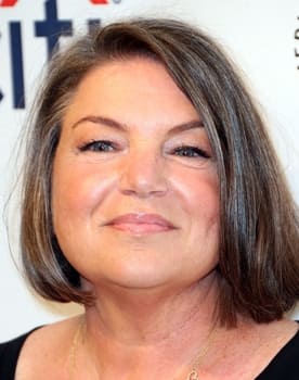 Mindy Cohn isactor