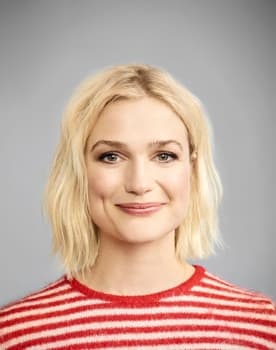 Alison Sudol isactor