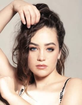 Mary Mouser isactor