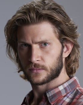 Greyston Holt isactor