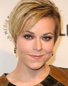 Tina Majorino isactor