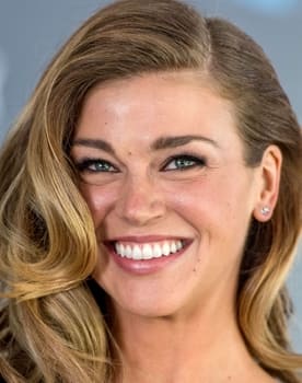 Adrianne Palicki isactor