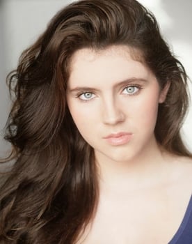 Kara Hayward isactor