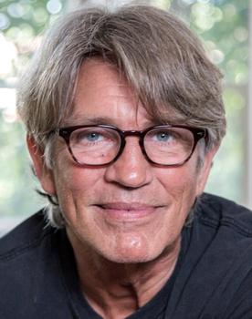 Eric Roberts isactor