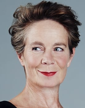 Celia Imrie isactor