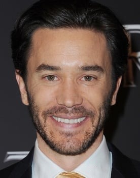 Tom Pelphrey isactor