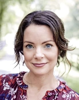 Kimberly Williams-Paisley isactor