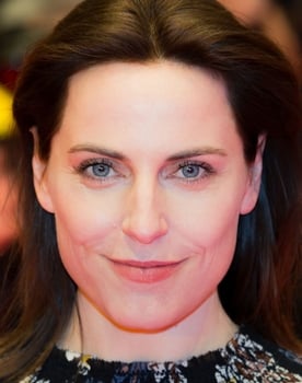 Antje Traue isactor