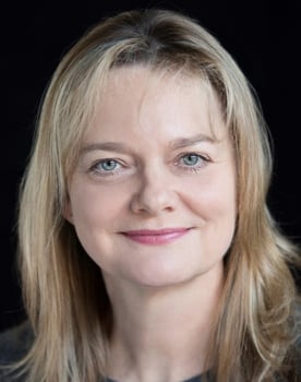 Sarah Woodward isactor