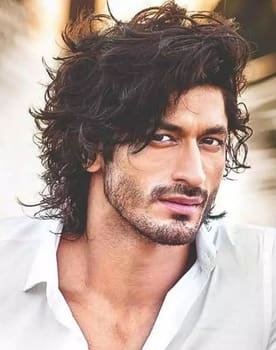 Vidyut Jammwal isactor