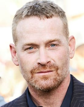 Max Martini isactor