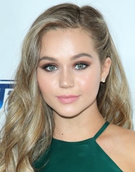 Brec Bassinger isactor