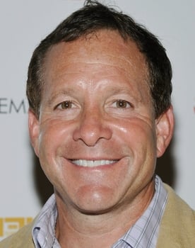 Steve Guttenberg isactor