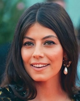 Alessandra Mastronardi isactor