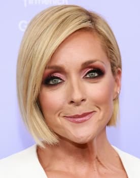 Jane Krakowski isactor