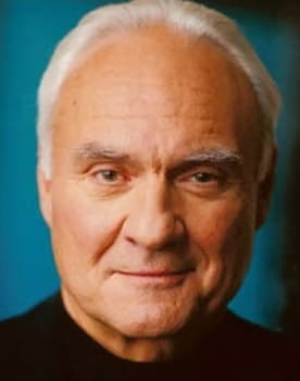 Kenneth Welsh isactor