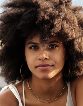 Zazie Beetz isactor