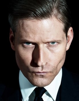 Crispin Glover isactor