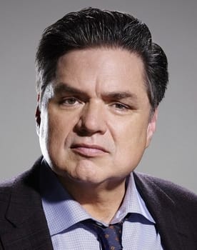 Oliver Platt isactor